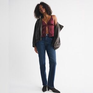 A&F Curve Love Ultra High Rise 90s Straight Jean NEVER WORN